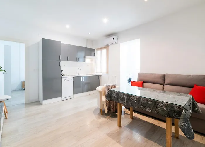 Apartman Centrico En *